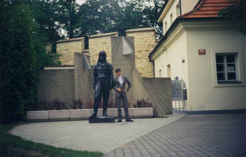 tn_2001_praha08.jpg