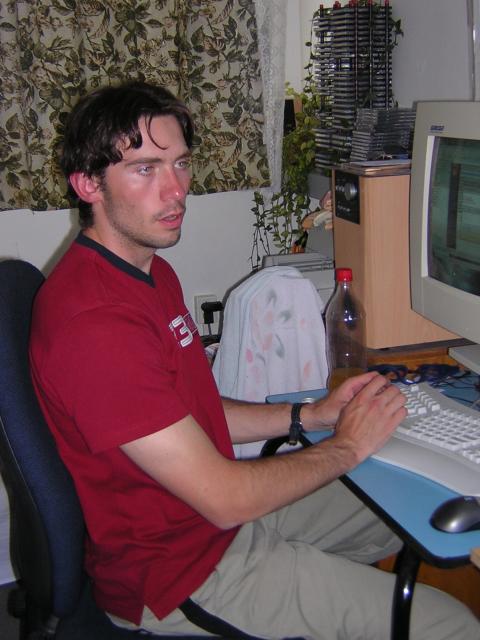 img02 tn02.jpg