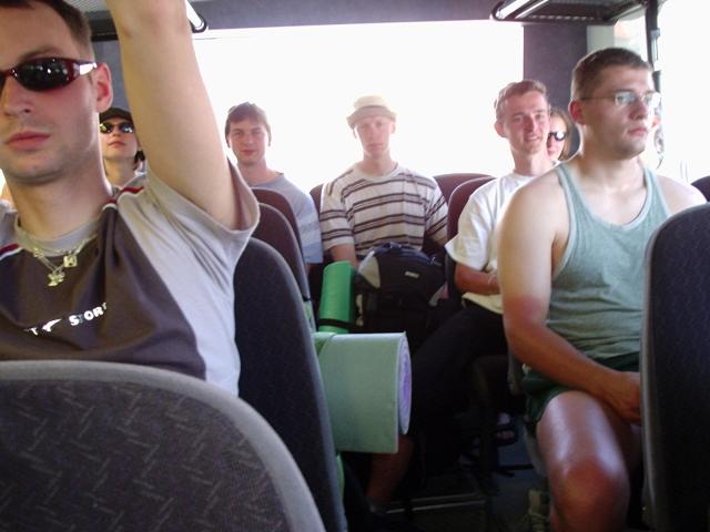 tn049.jpg