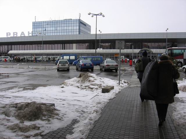 Na letišti tn0754.jpg