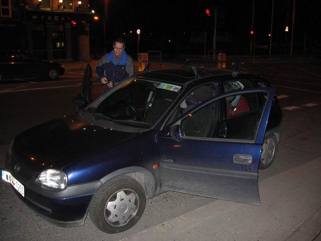 Standa s autem tn0817.jpg