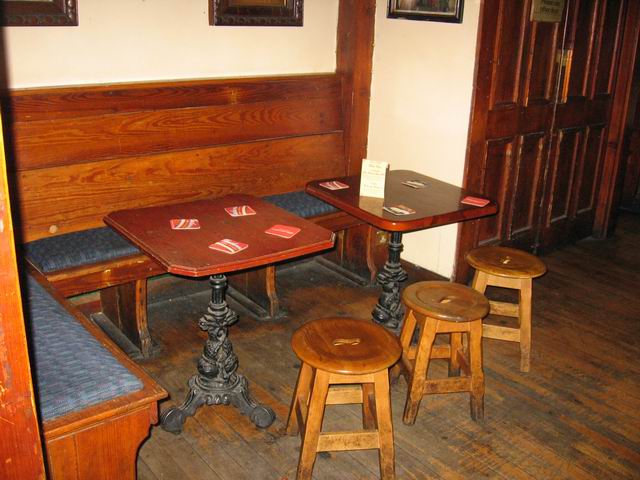 Stolečky a židličky tn0871.jpg