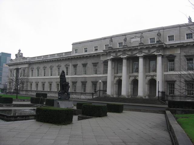 Trinity College tn1310.jpg
