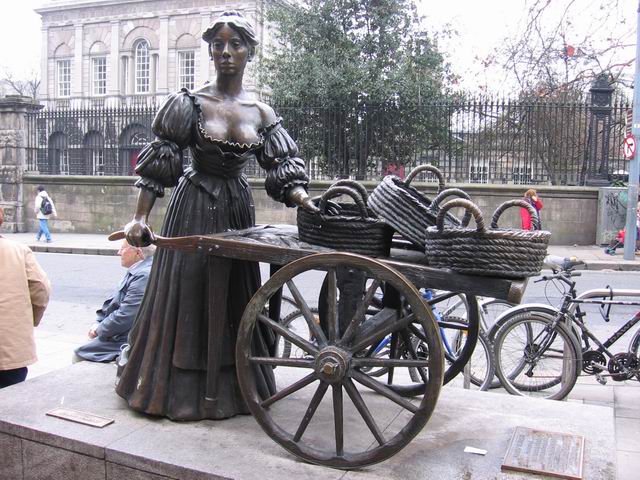 Molly Malone tn1523.jpg