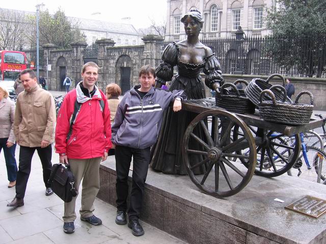 Molly Malone tn1524.jpg