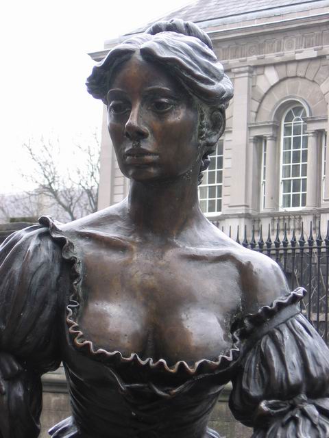 Molly Malone - Detail tn1526.jpg
