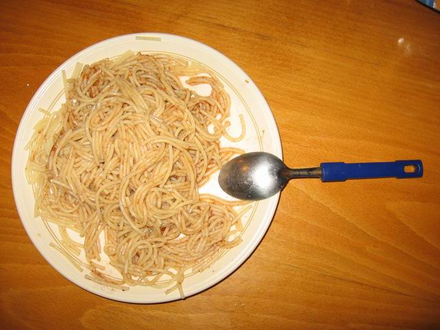 Nudle se skořicí tn1986.jpg