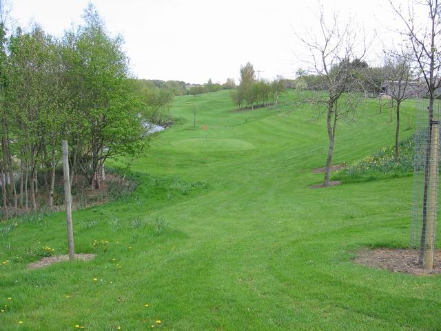 Golfové hřiště tn2098.jpg