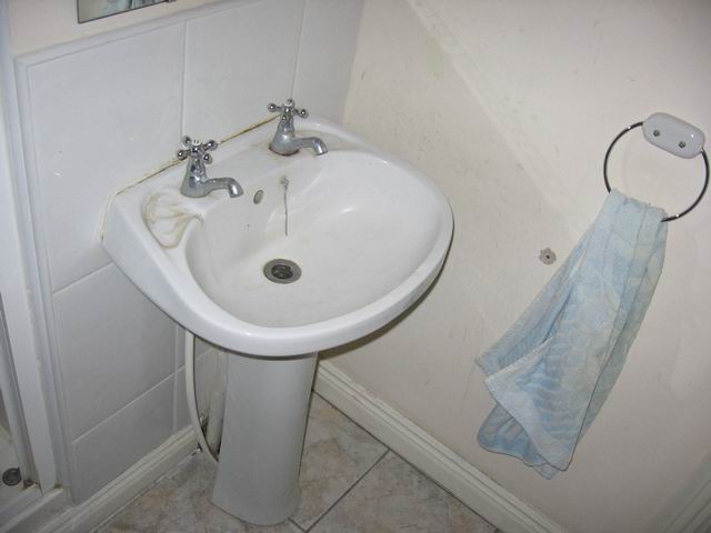 Umyvadlo tn_2834.jpg