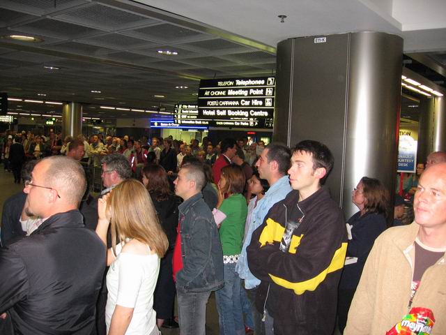 Rozhlížející se Ondra tn_2856.jpg