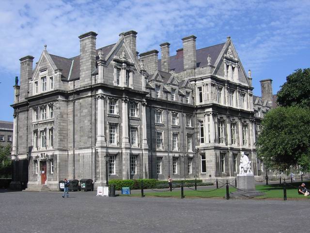 Trinity college tn_2868.jpg
