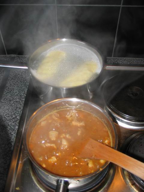 A už se to vaří tn_0059.jpg