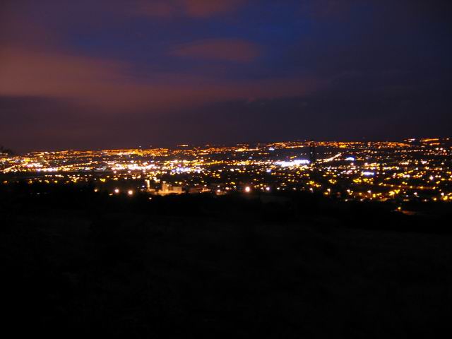Pohled na noční Belfast tn_3431.jpg