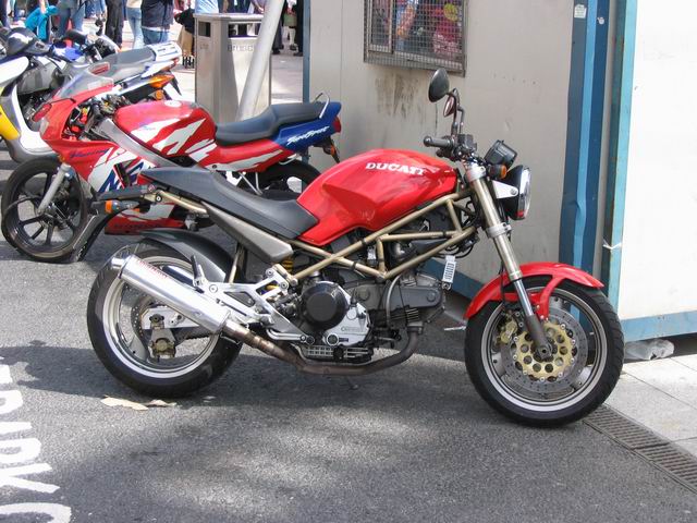 Moc pěkná motorka tn_0508.jpg