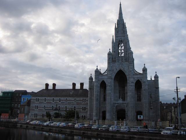 Holy Trinity Church tn_0545.jpg