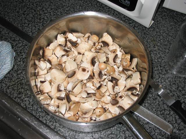 Nakrájené žampióny tn_0590.jpg