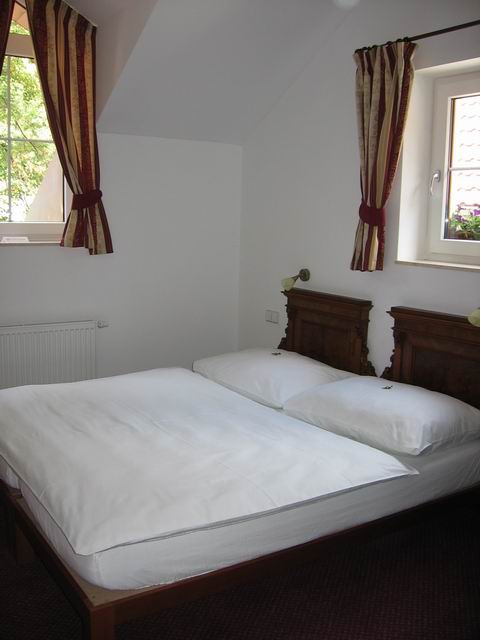 Hotelový pokoj tn_6139.jpg