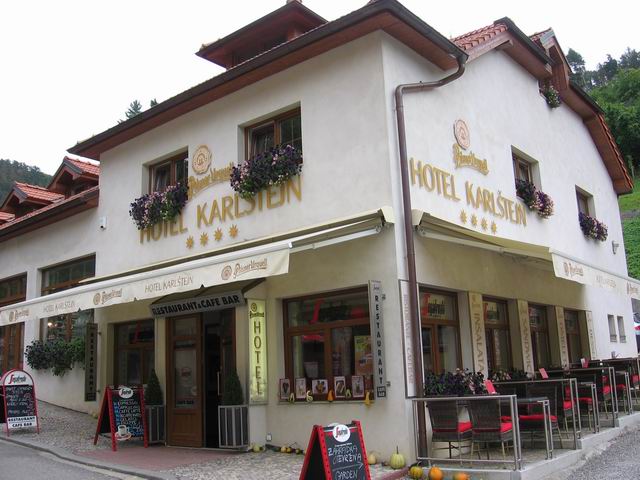 Hotel zvenku tn_6152.jpg