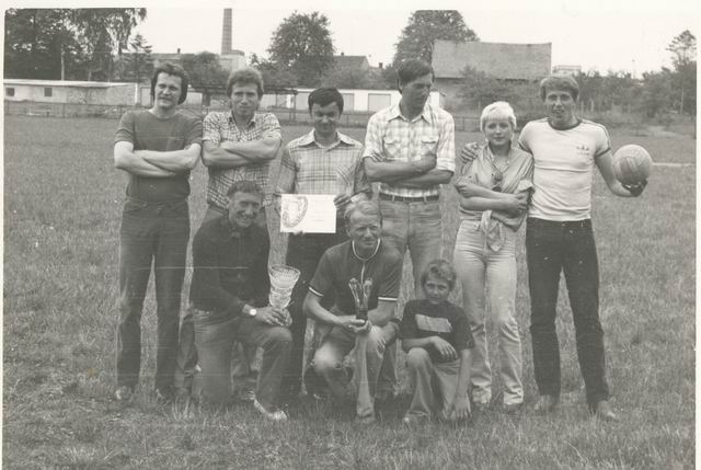 Na kliknut zave okno