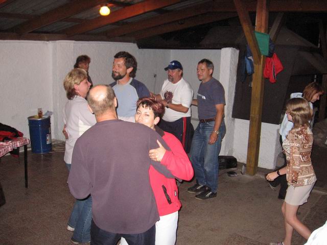 Na kliknut zave okno