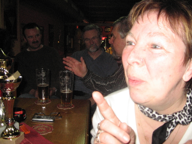 Na kliknut zave okno