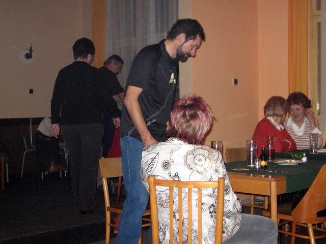 Na kliknut zave okno