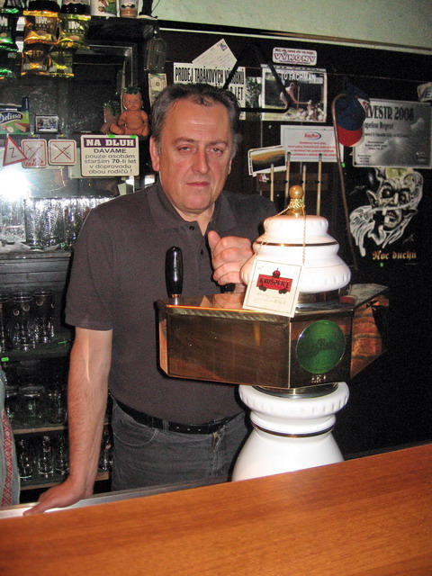 Na kliknut zave okno