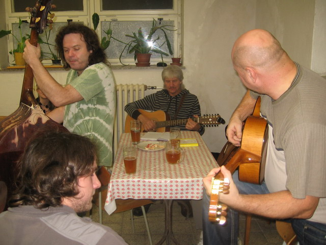 Na kliknut zave okno