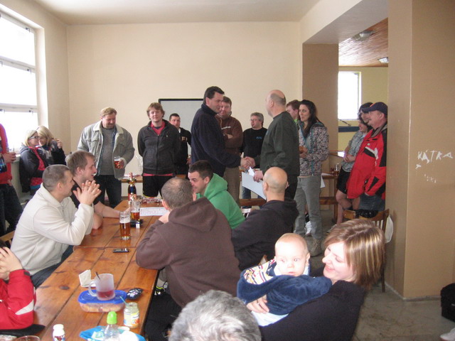 Na kliknut zave okno