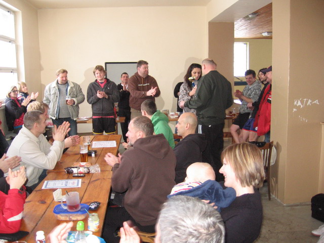 Na kliknut zave okno