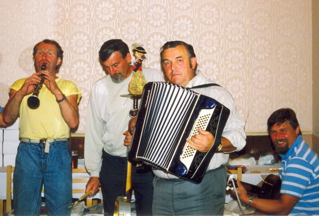 Na kliknut zave okno