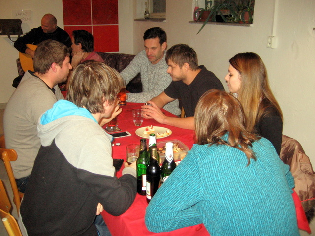 Na kliknut zave okno