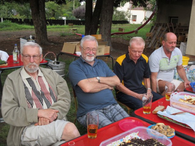 Na kliknut zave okno