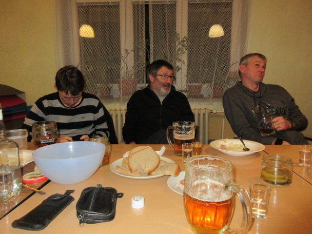 Na kliknut zave okno